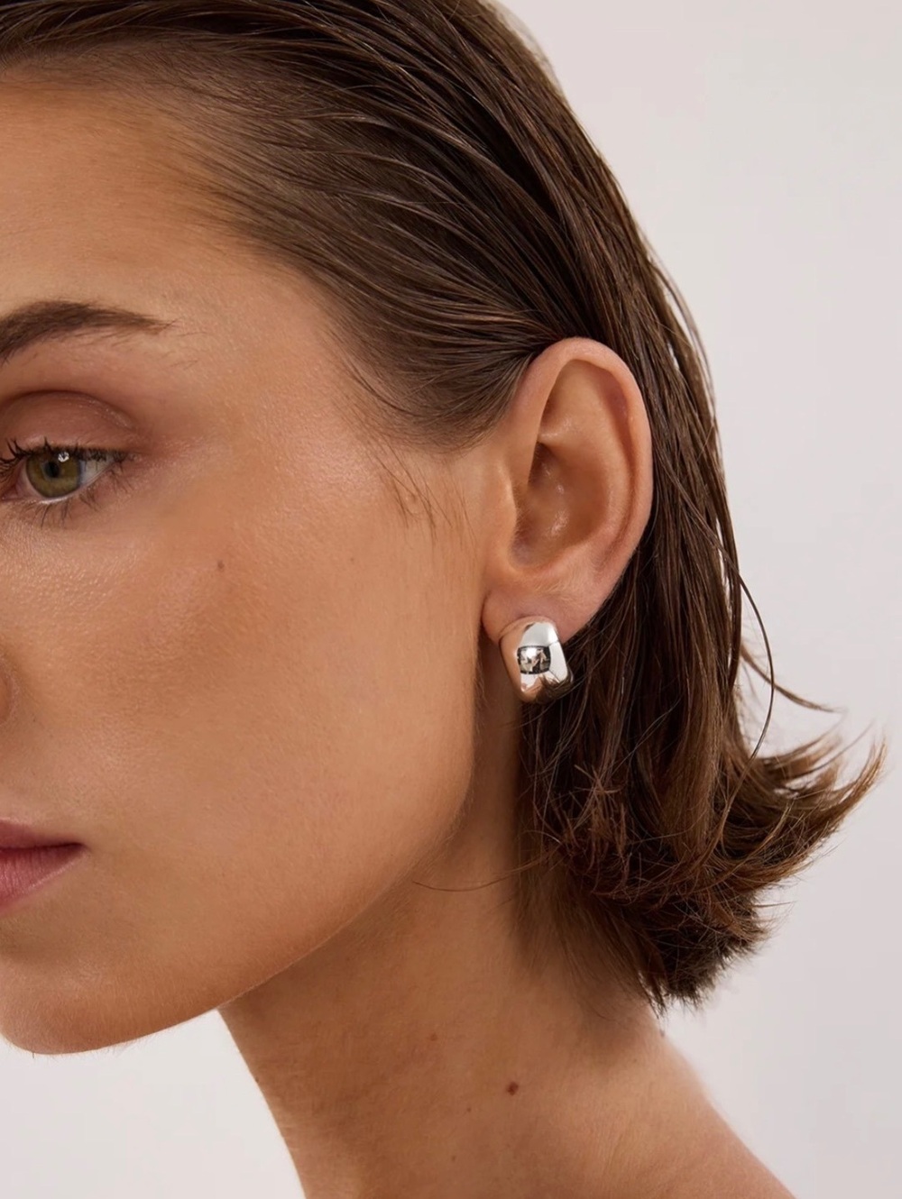 Heaven Mayhem KY Hoop Smooth Silver Earrings